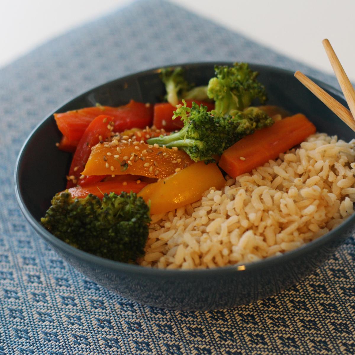 Wok de légumes et riz&nbsp;complet