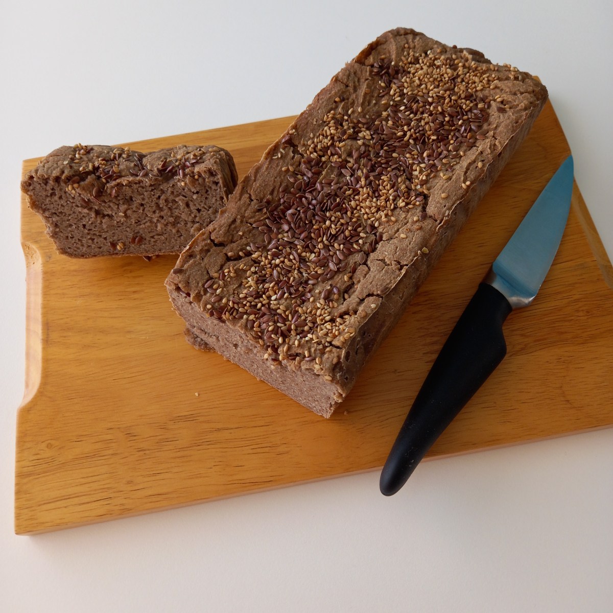 Pain au sarrasin et aux graines sans&nbsp;gluten