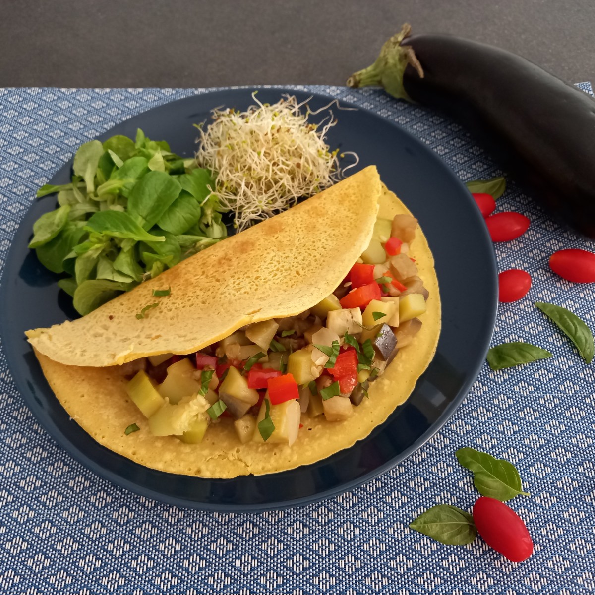 Galette de pois chiche aux petits légumes&nbsp;d’été